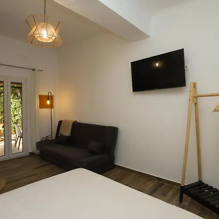 Eleni's Apartament