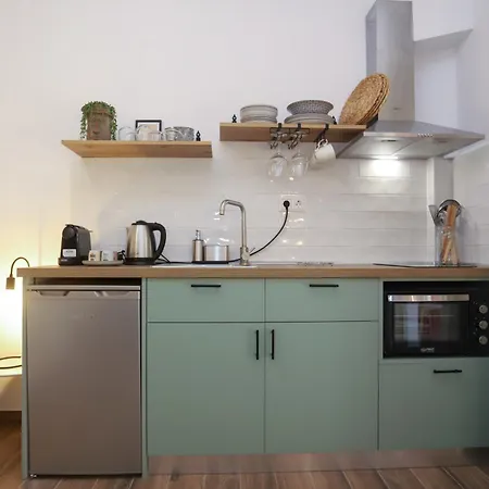 Eleni's * Paleokastritsa
